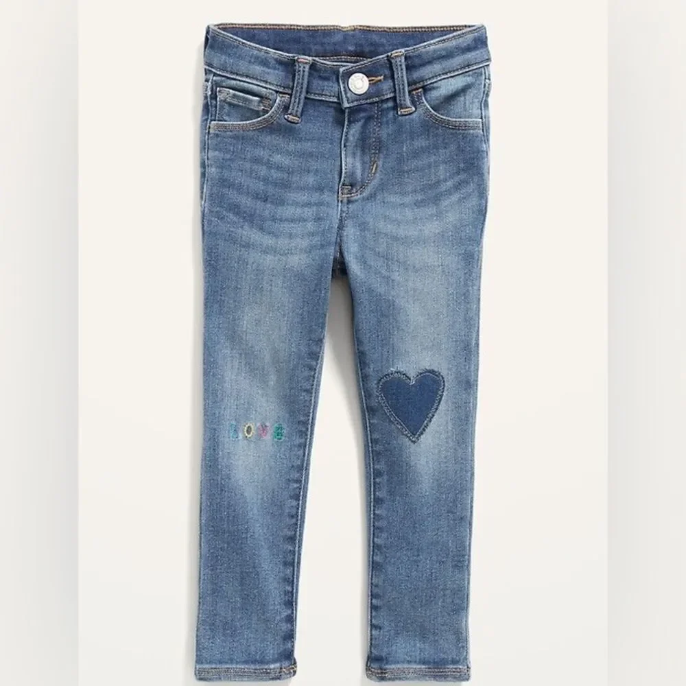 Old Navy Kids Rockstar 360 Stretch Valentine Super Skinny Jeggings. 18-24 Months